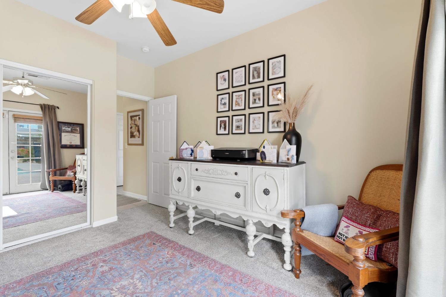 903 W Sandstone Ct, Hanford, CA 93230