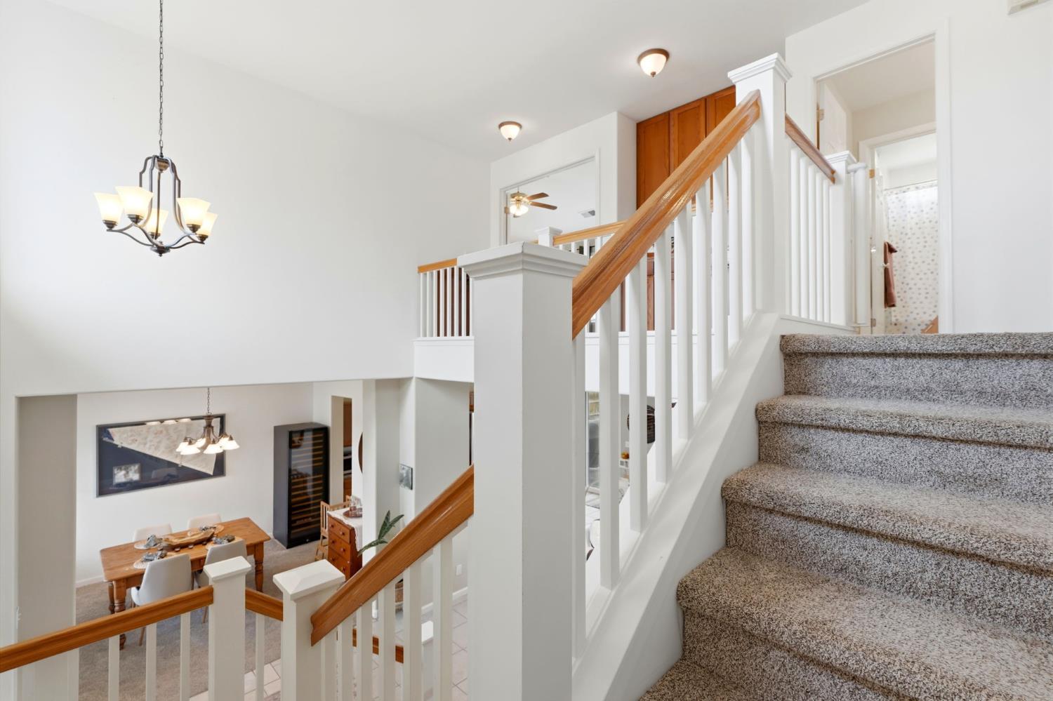 903 W Sandstone Ct, Hanford, CA 93230