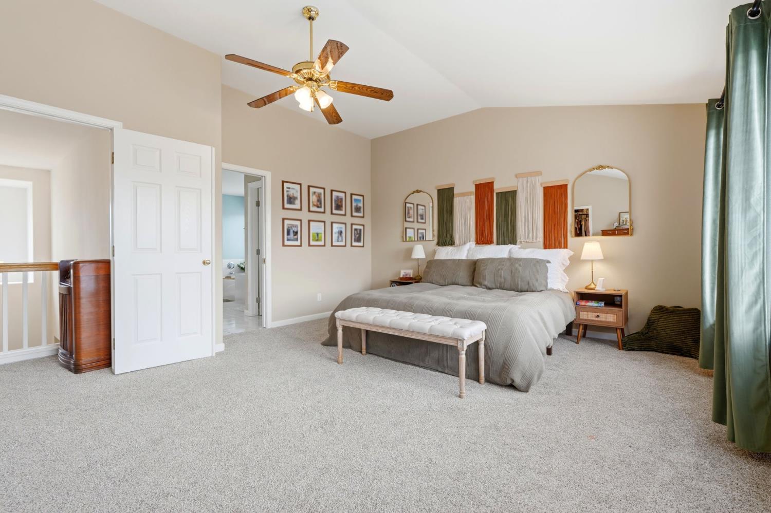 903 W Sandstone Ct, Hanford, CA 93230