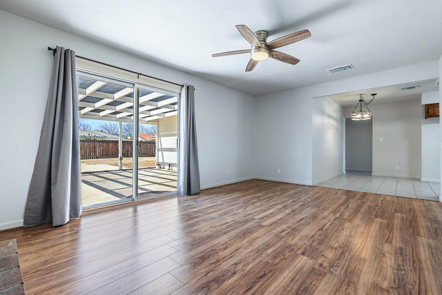 655 N Princeton Ave, Coalinga, CA 93210