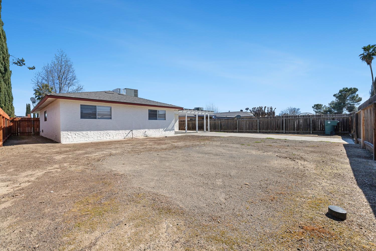 655 N Princeton Ave, Coalinga, CA 93210