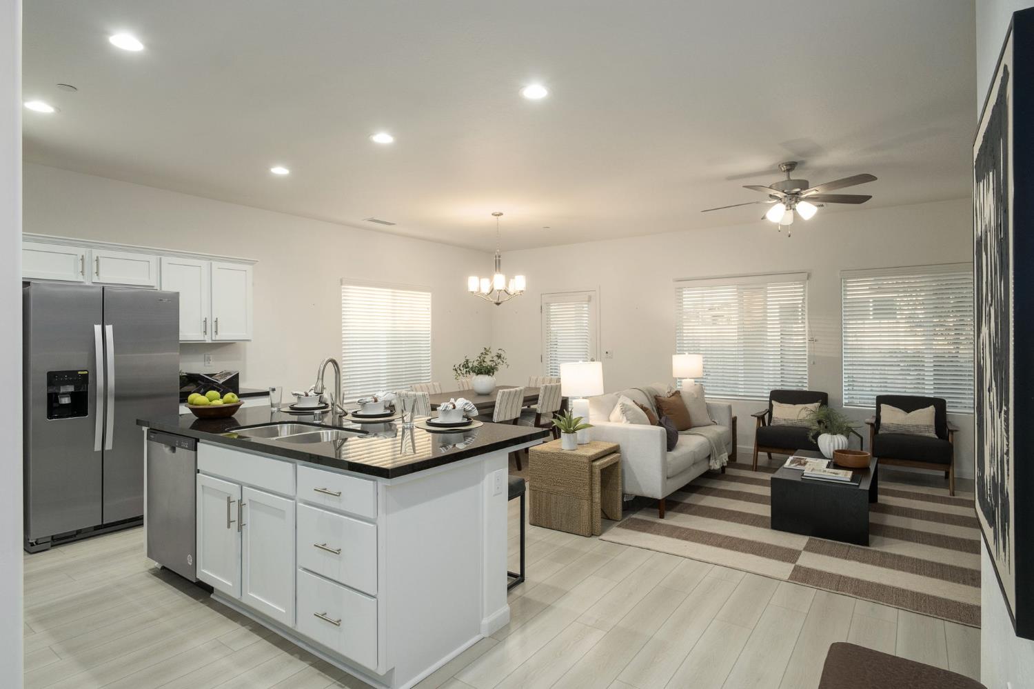 1449 Crimson Way, Dinuba, CA 93618