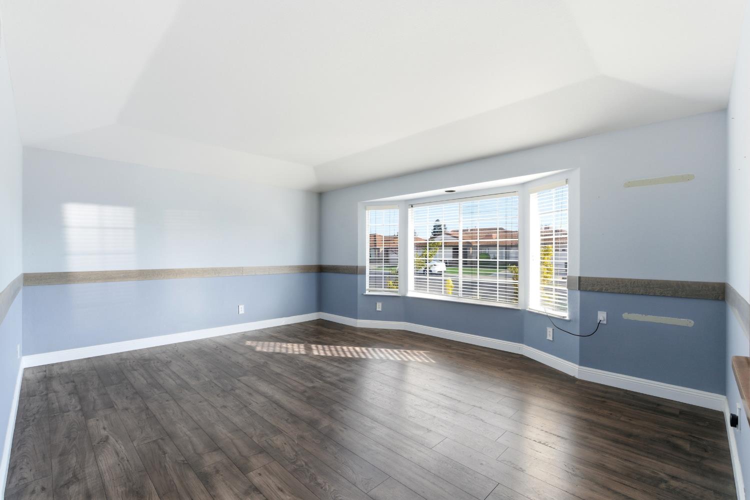 2377 Frederick Way, Madera, CA 93637