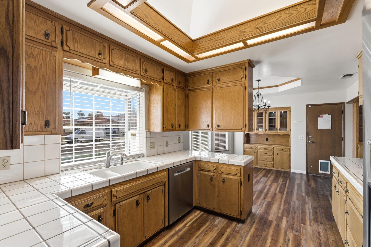 2377 Frederick Way, Madera, CA 93637