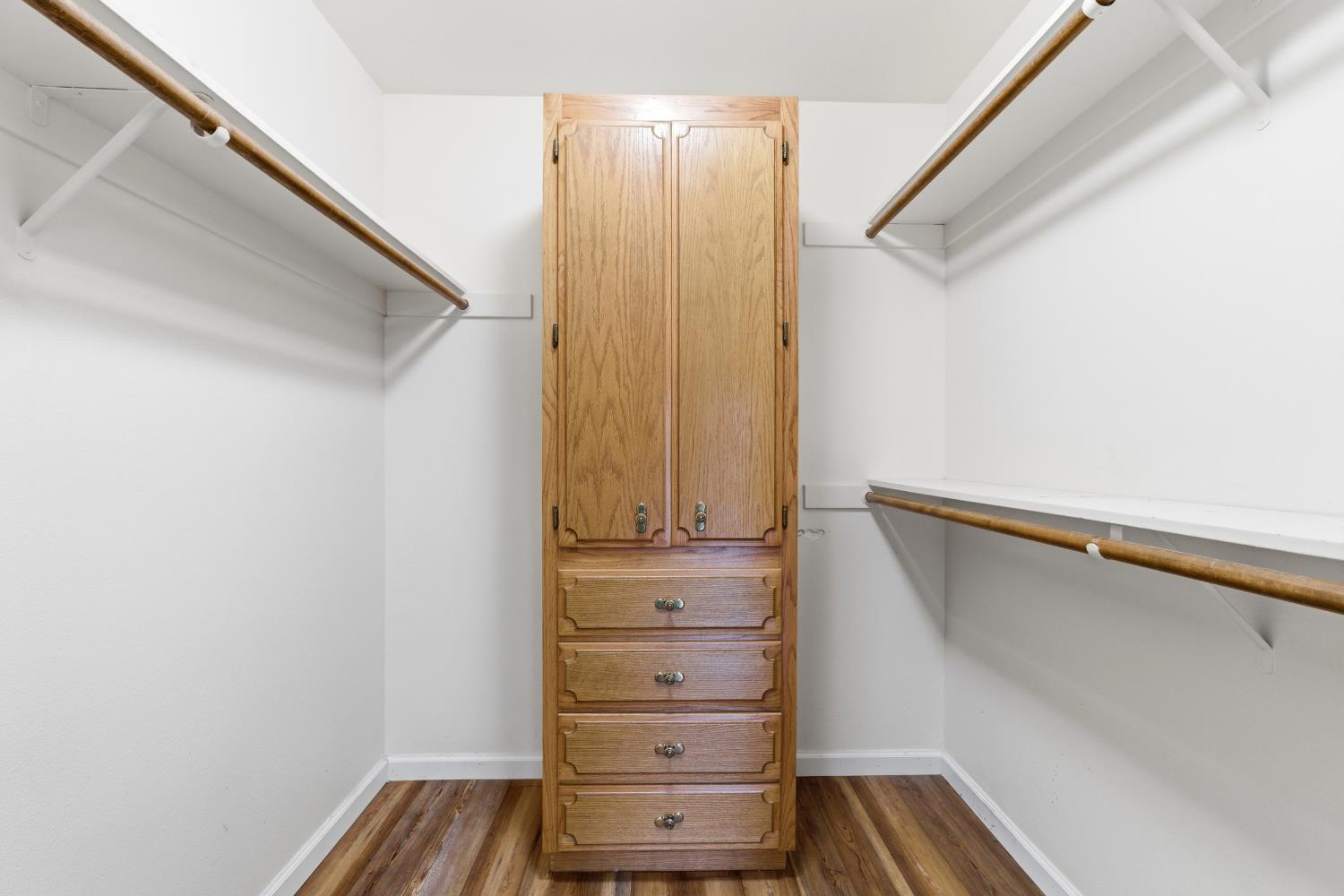 2377 Frederick Way, Madera, CA 93637