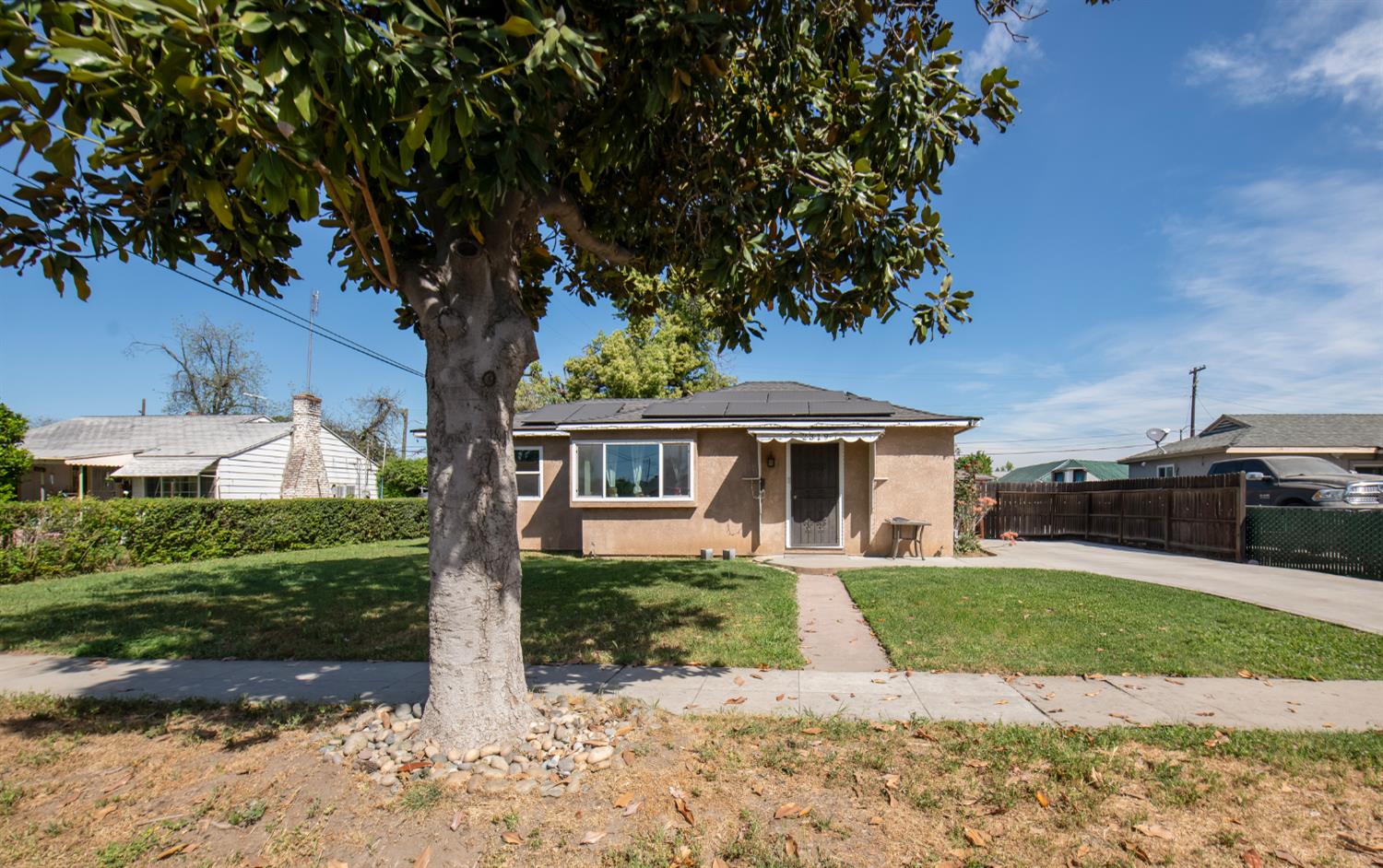 2319 E Vassar Ave, Fresno, CA 93703