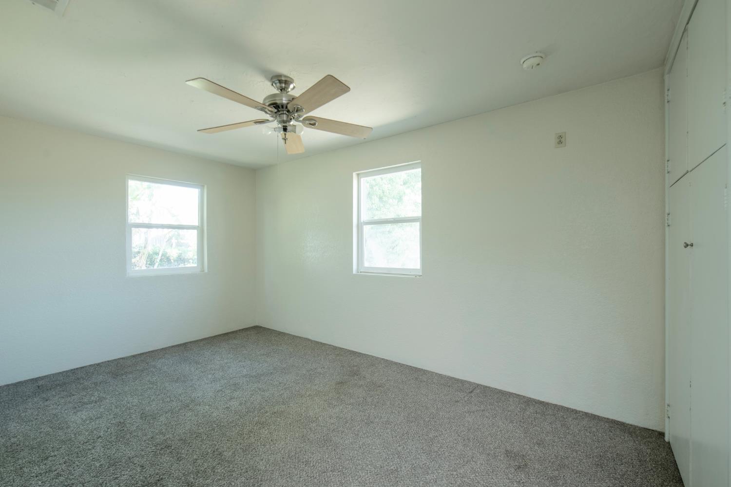 2319 E Vassar Ave, Fresno, CA 93703