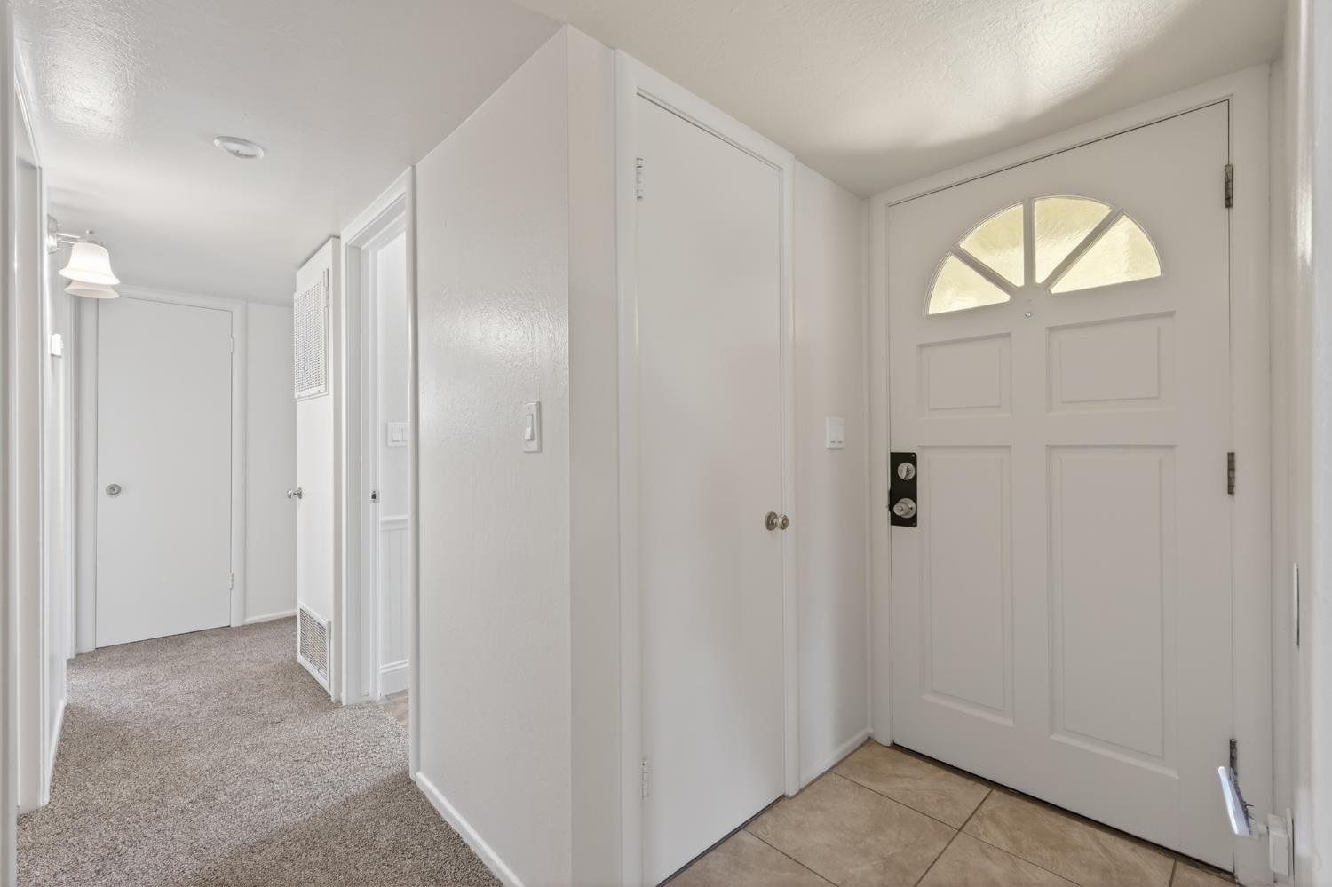 4462 N Van Dyke Ave, Fresno, CA 93705