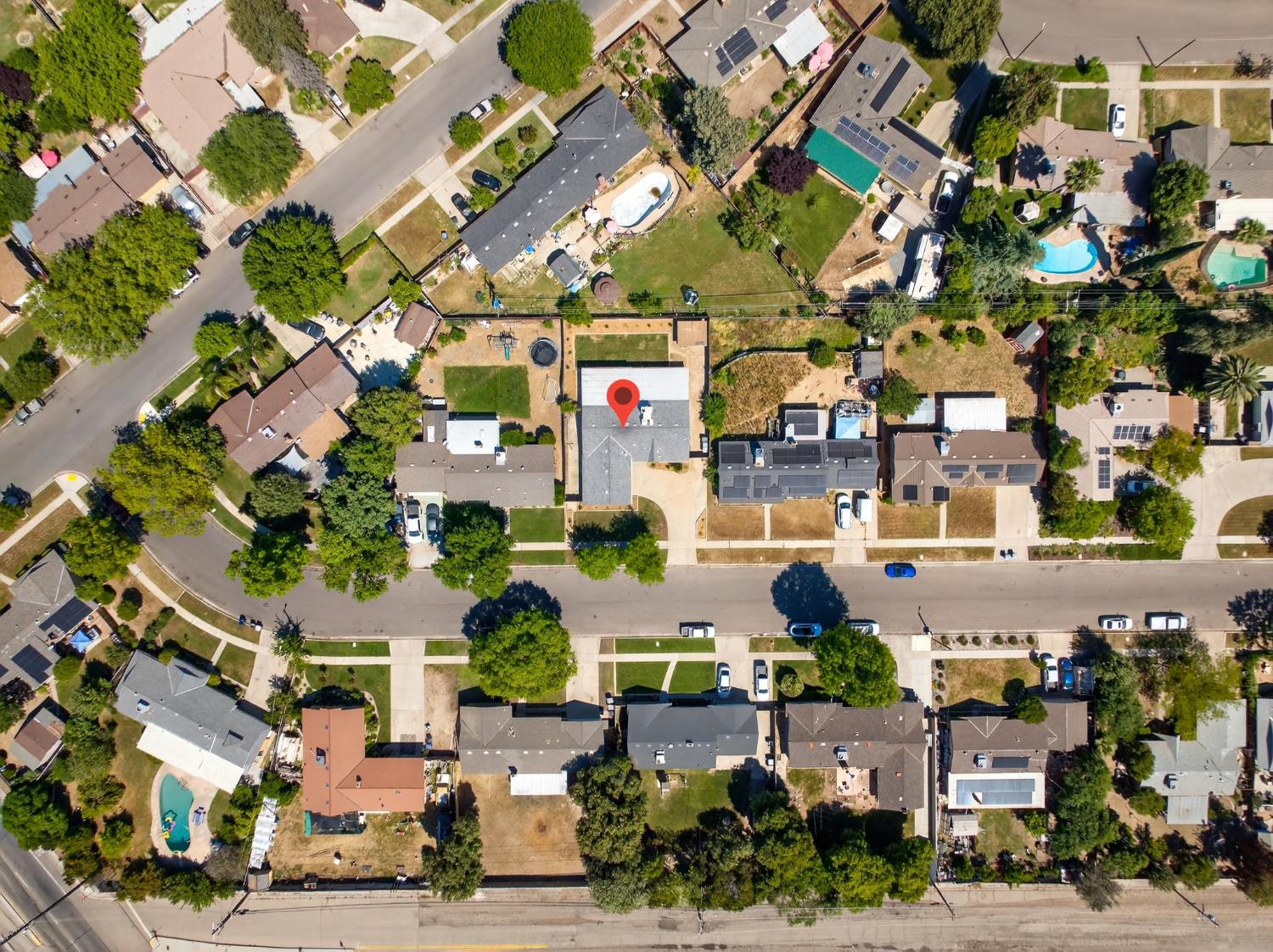 4462 N Van Dyke Ave, Fresno, CA 93705