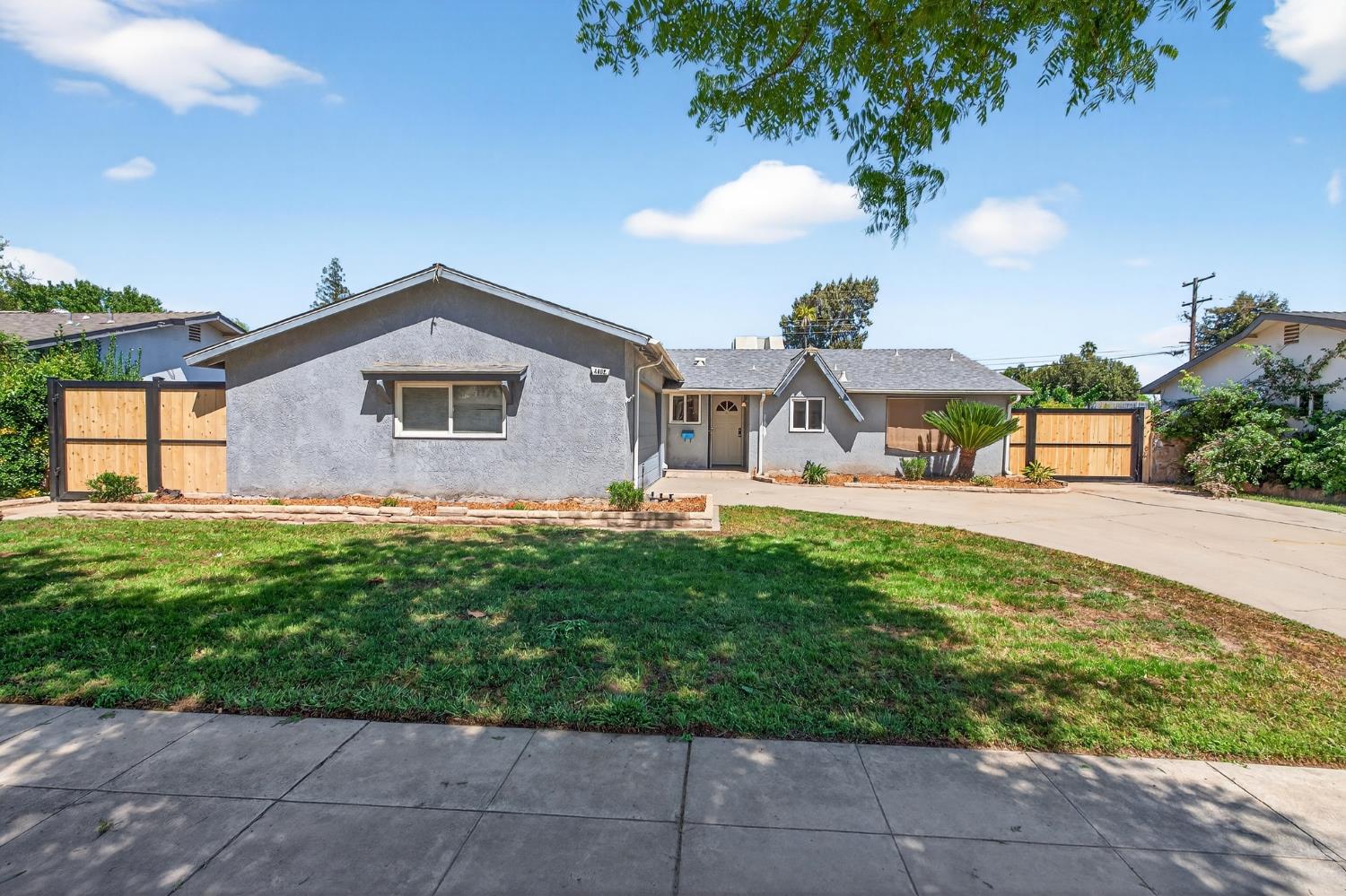 4462 N Van Dyke Ave, Fresno, CA 93705