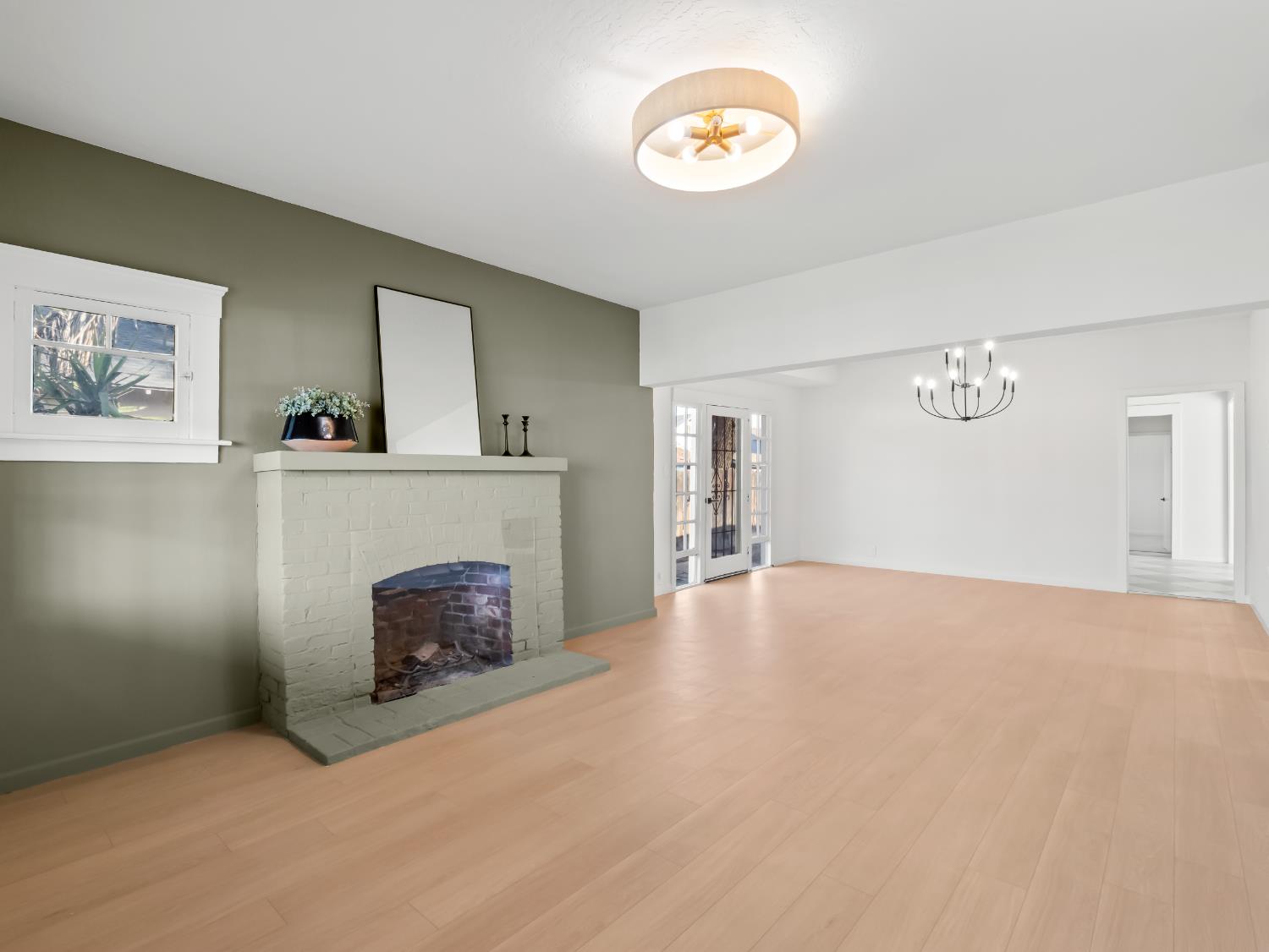 425 W Elm St, Hanford, CA 93230