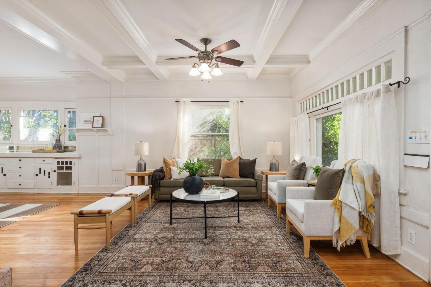 1234 N Del Mar Ave, Fresno, CA 93728