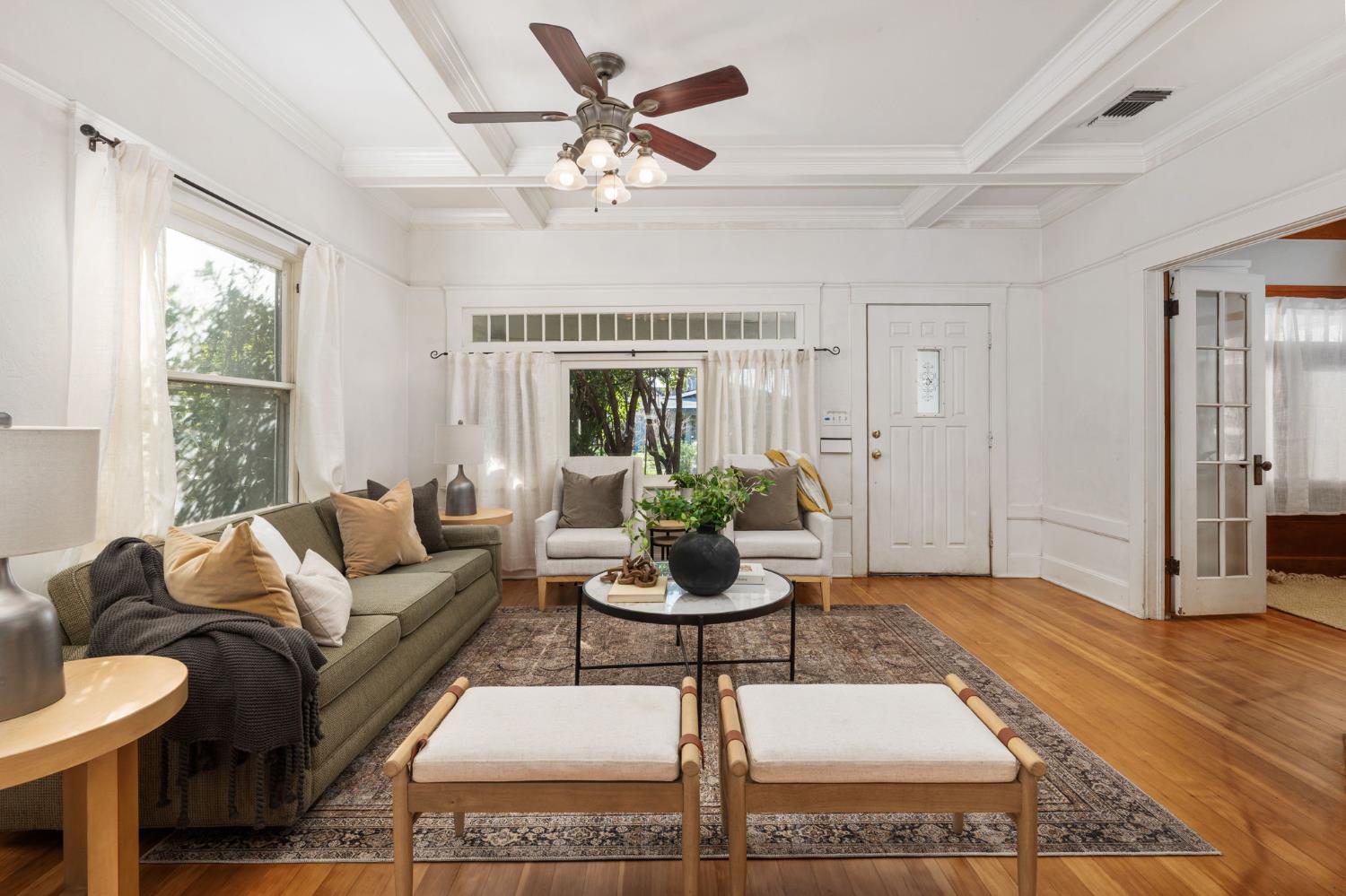 1234 N Del Mar Ave, Fresno, CA 93728