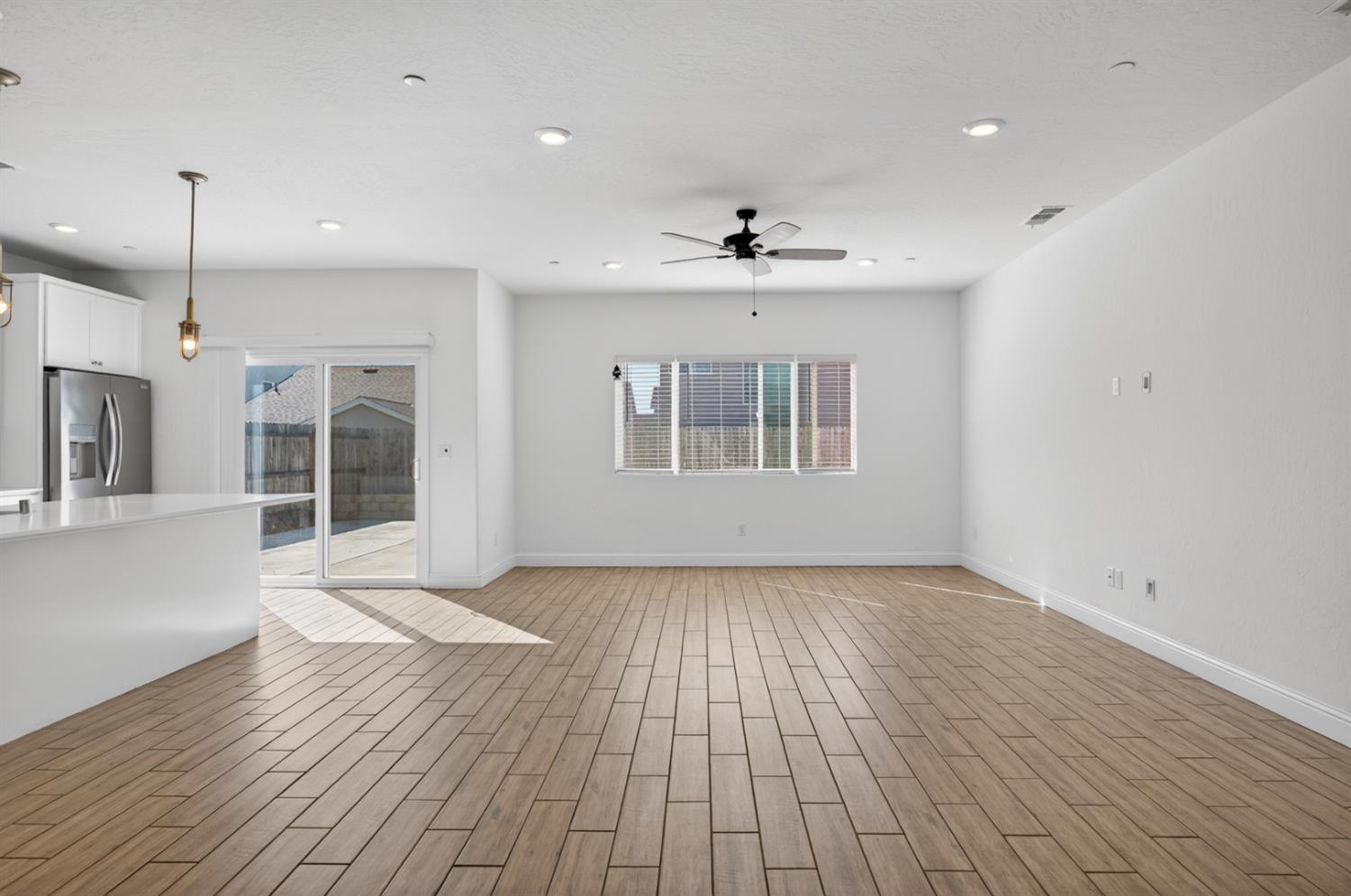 6591 E Liberty Ave, Fresno, CA 93727