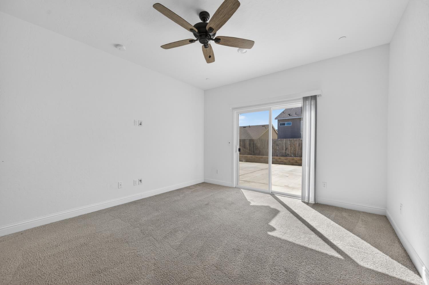 6591 E Liberty Ave, Fresno, CA 93727