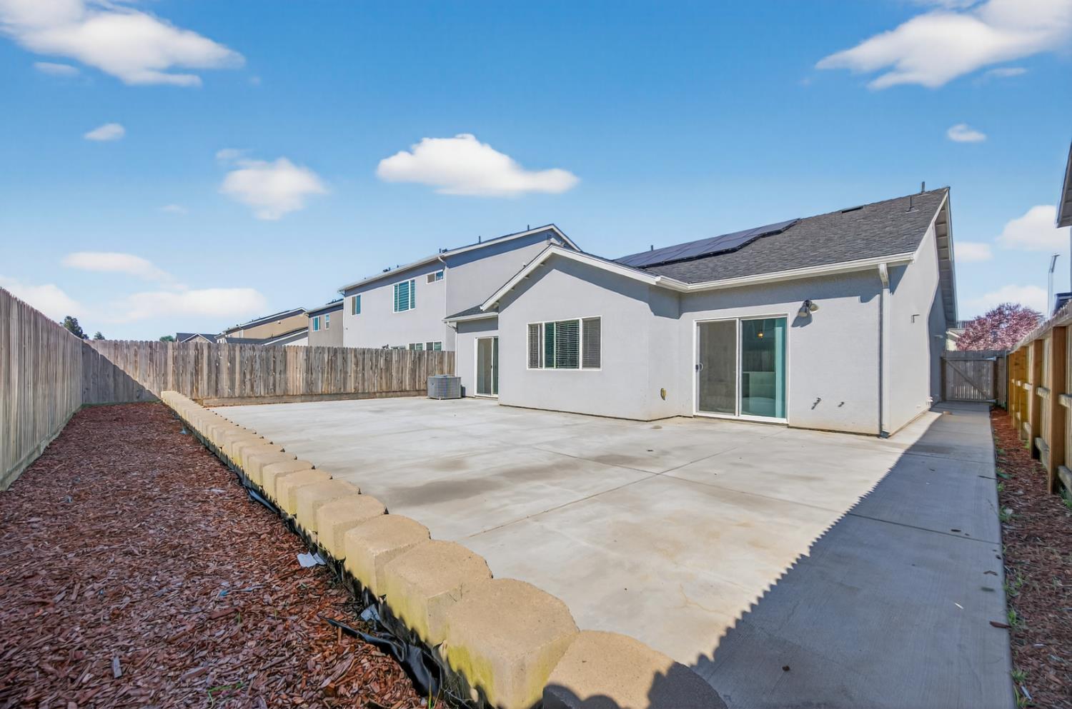 6591 E Liberty Ave, Fresno, CA 93727