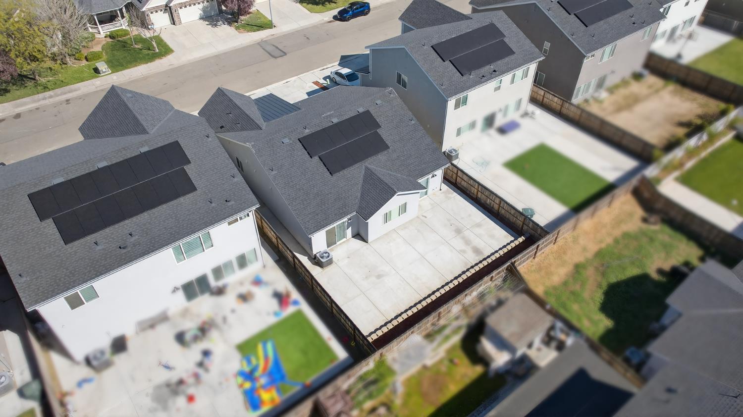 6591 E Liberty Ave, Fresno, CA 93727