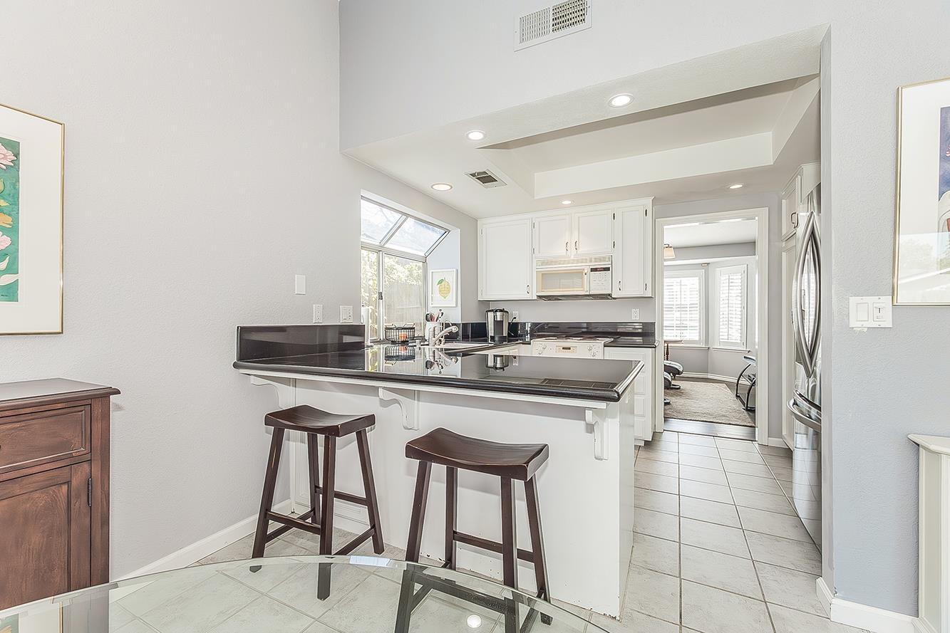 3276 W Spruce Ave, Fresno, CA 93711