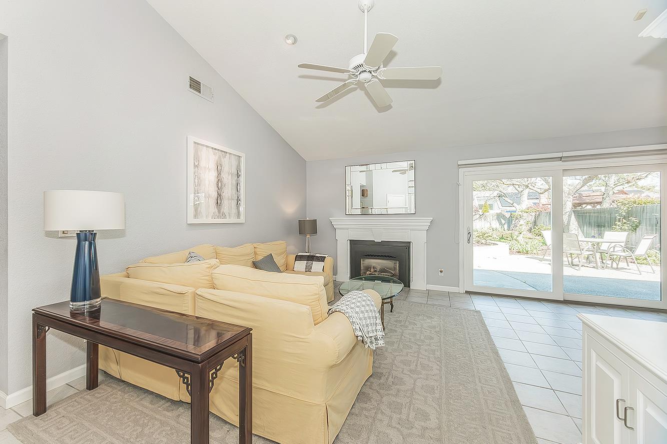 3276 W Spruce Ave, Fresno, CA 93711