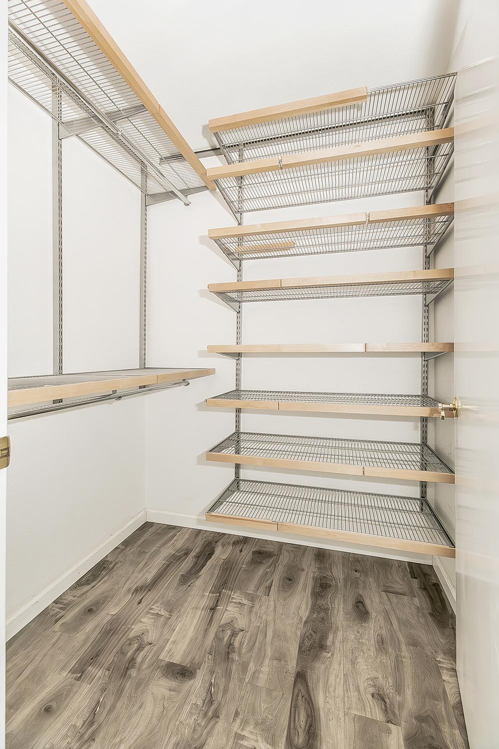 3276 W Spruce Ave, Fresno, CA 93711