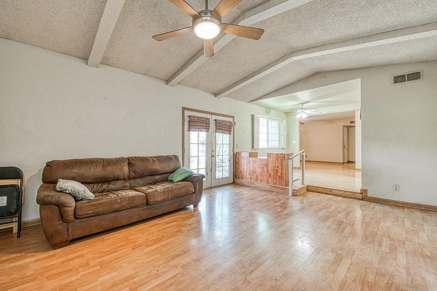 2306 Stanford Ave, Clovis, CA 93611