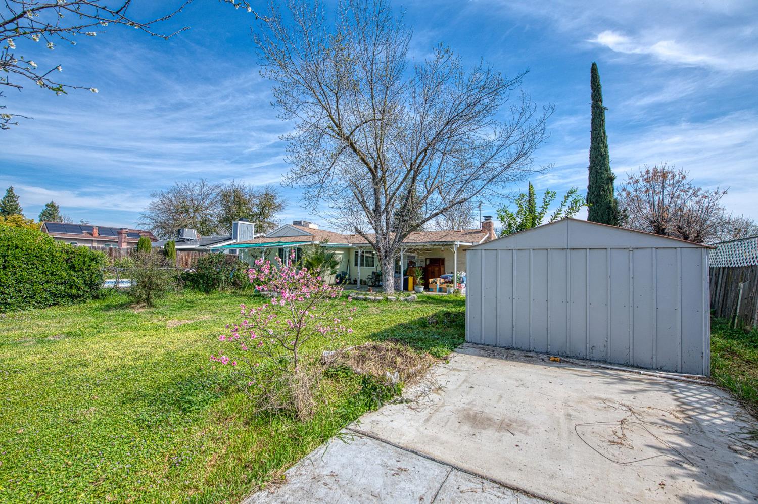 2306 Stanford Ave, Clovis, CA 93611