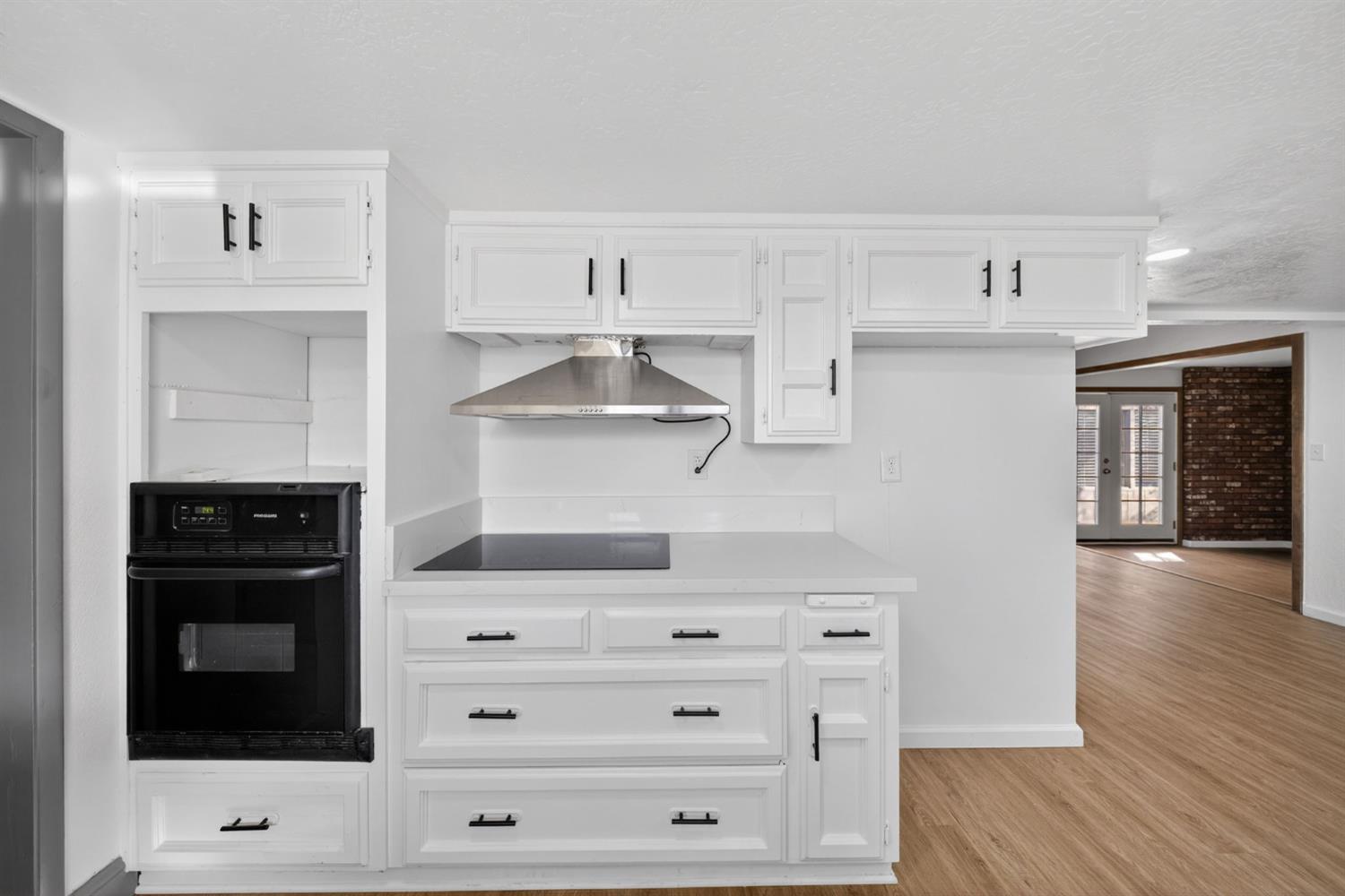 5675 E Ashlan Ave, Fresno, CA 93727