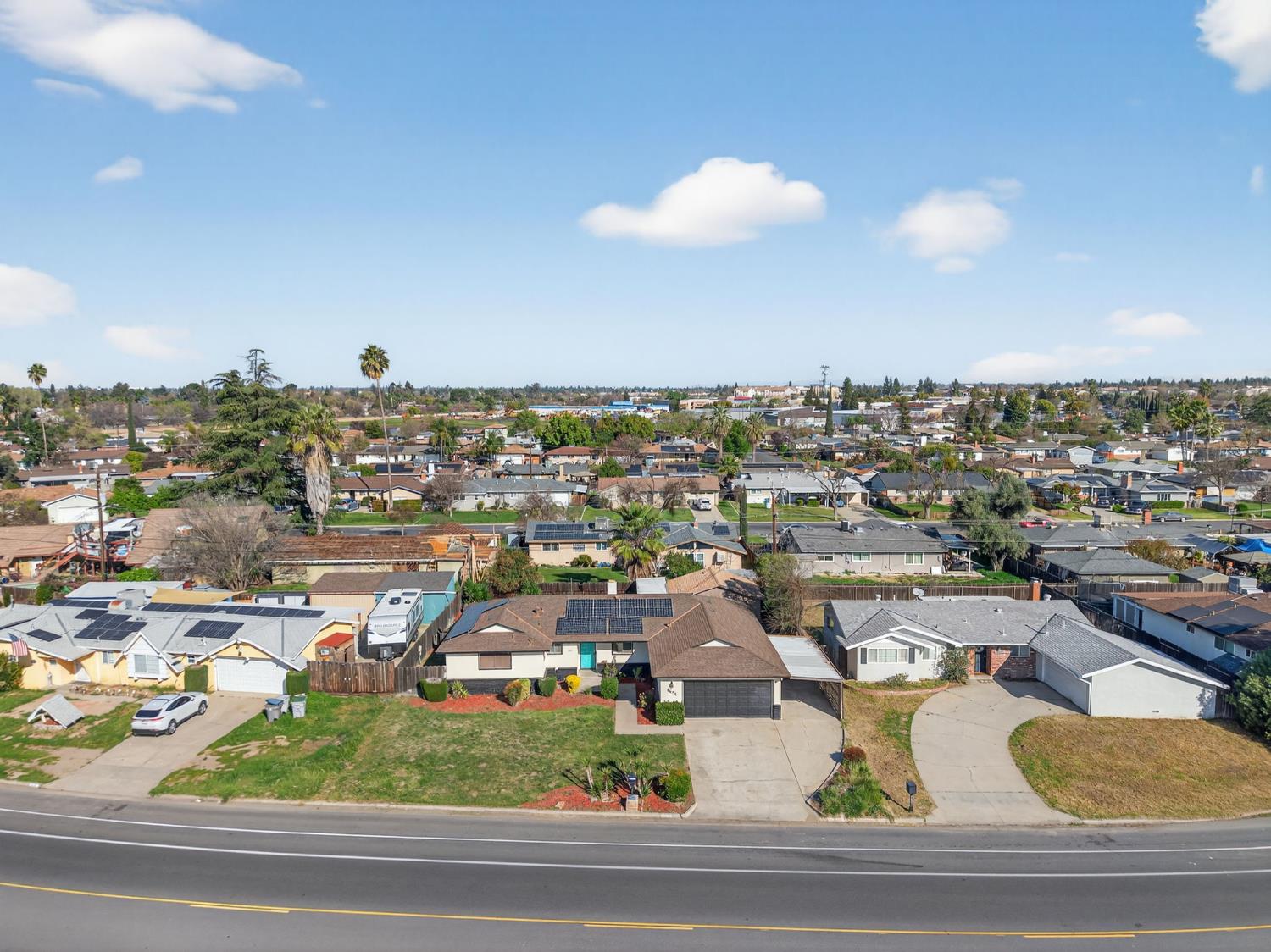 5675 E Ashlan Ave, Fresno, CA 93727