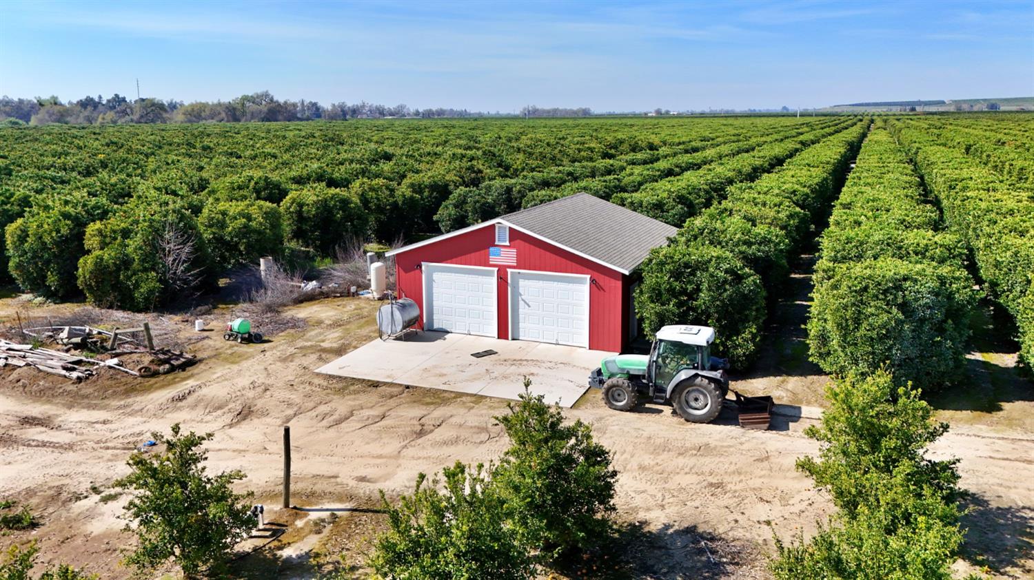 19188 E Trimmer Springs Rd, Sanger, CA 93657