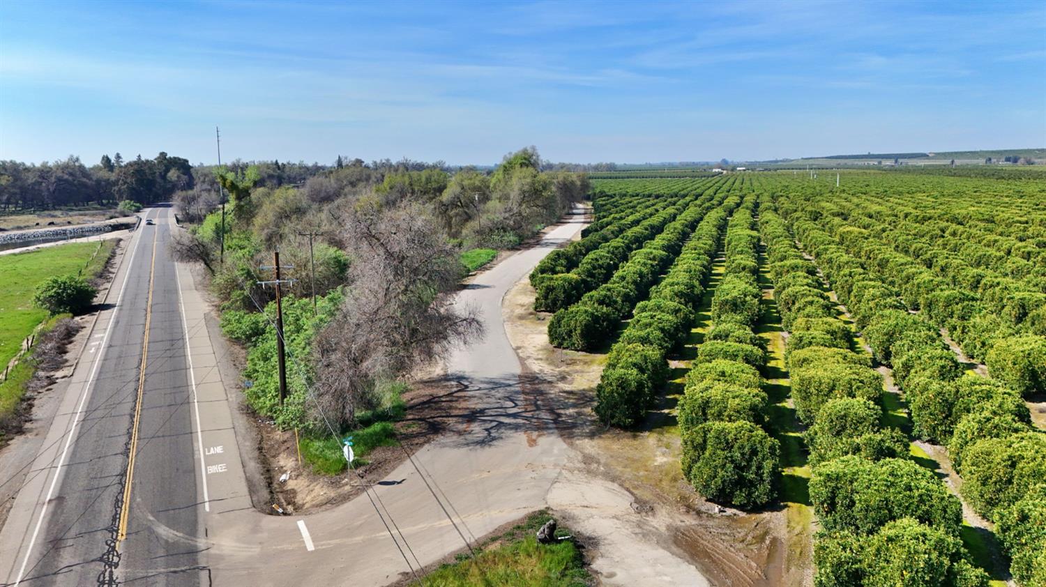 19188 E Trimmer Springs Rd, Sanger, CA 93657