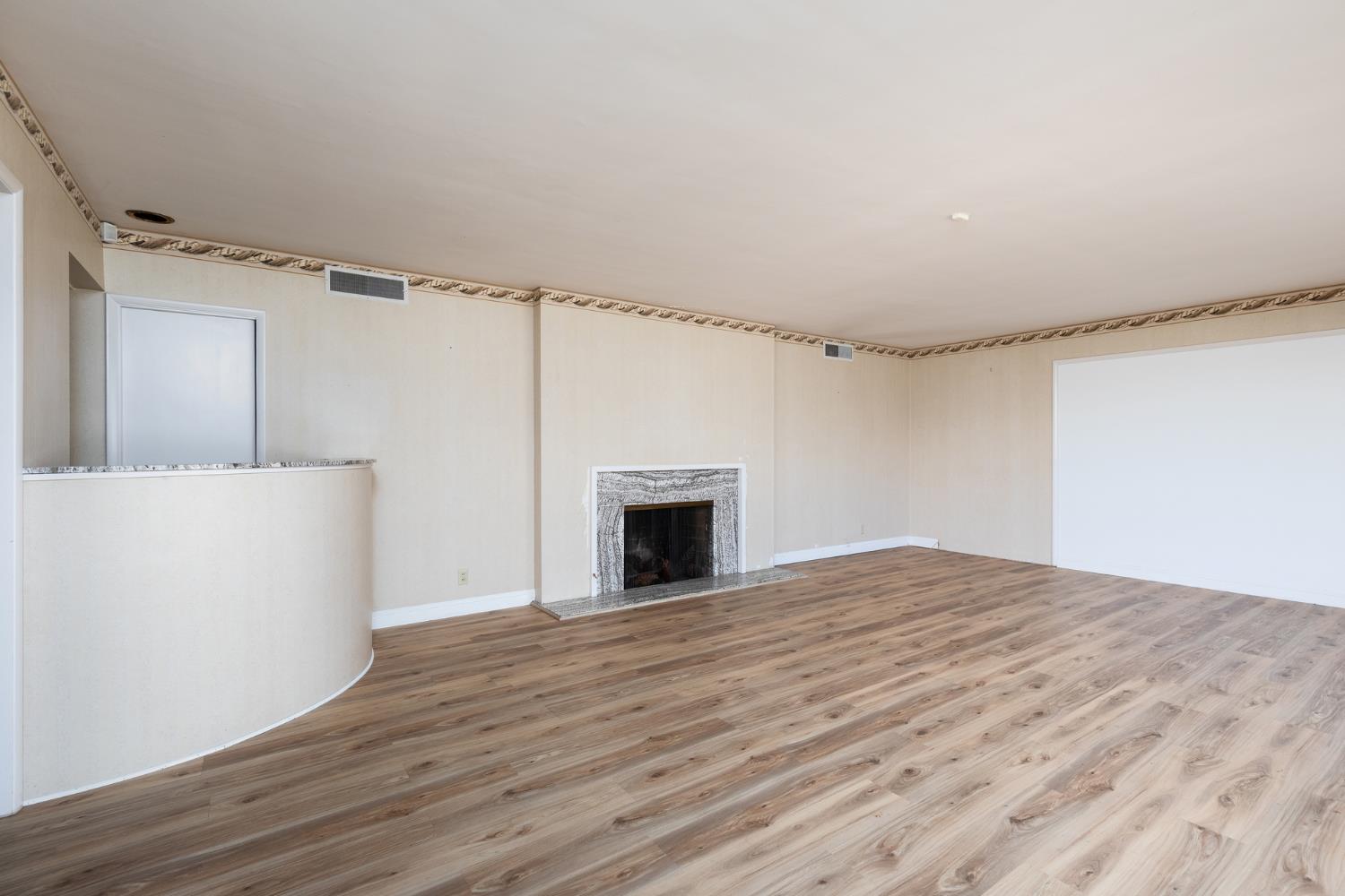 805 Lyon Ave, Sanger, CA 93657