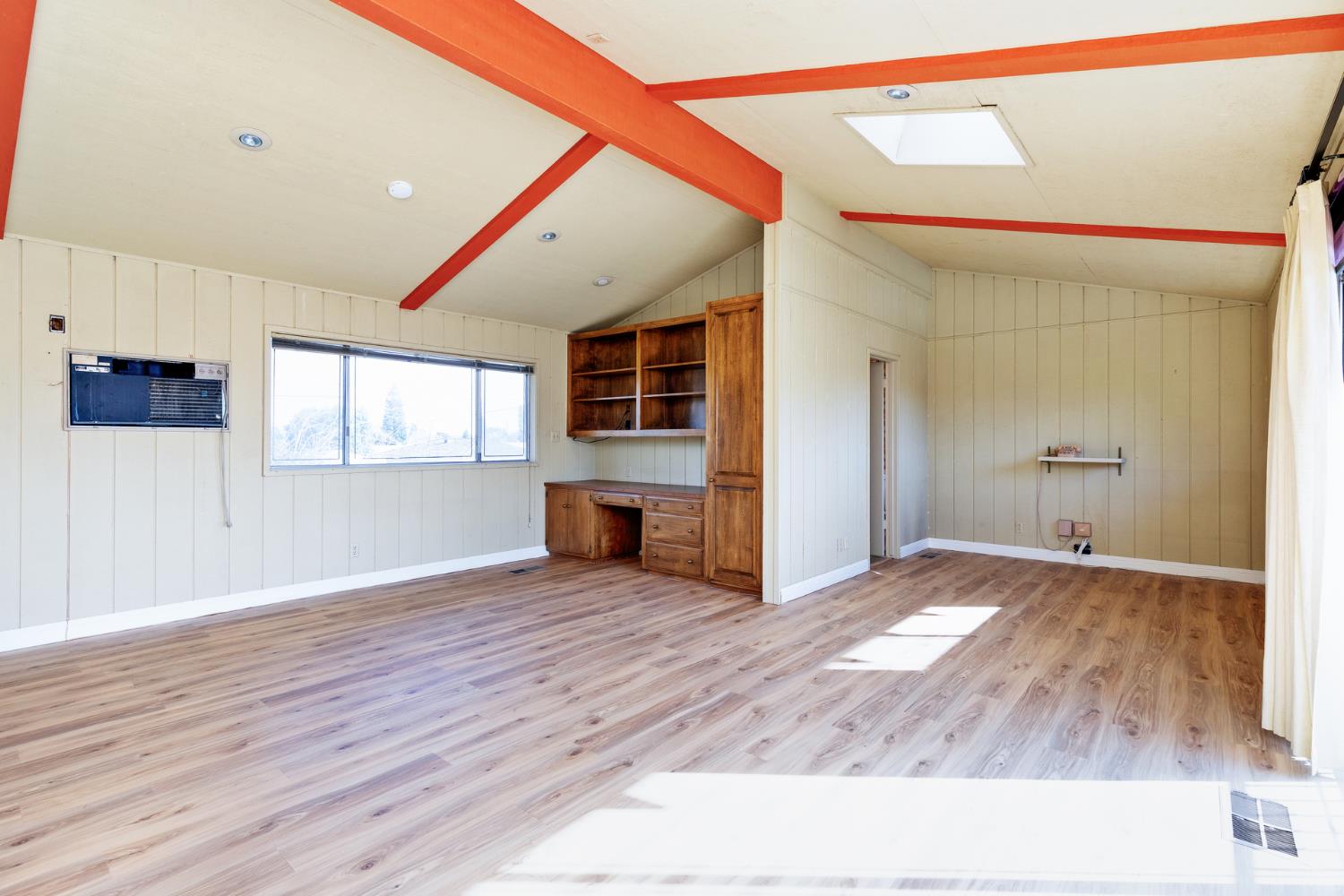 805 Lyon Ave, Sanger, CA 93657