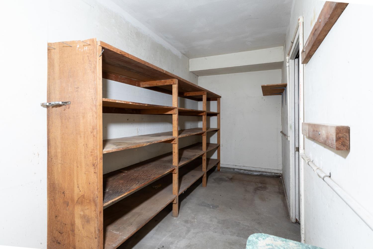 805 Lyon Ave, Sanger, CA 93657