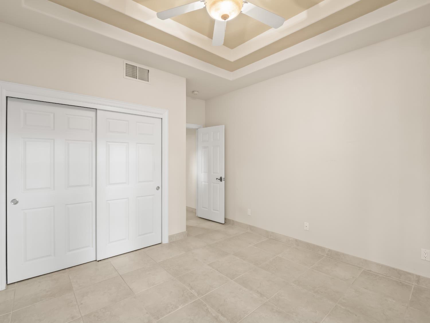 203 W Bluff Ave, Fresno, CA 93711