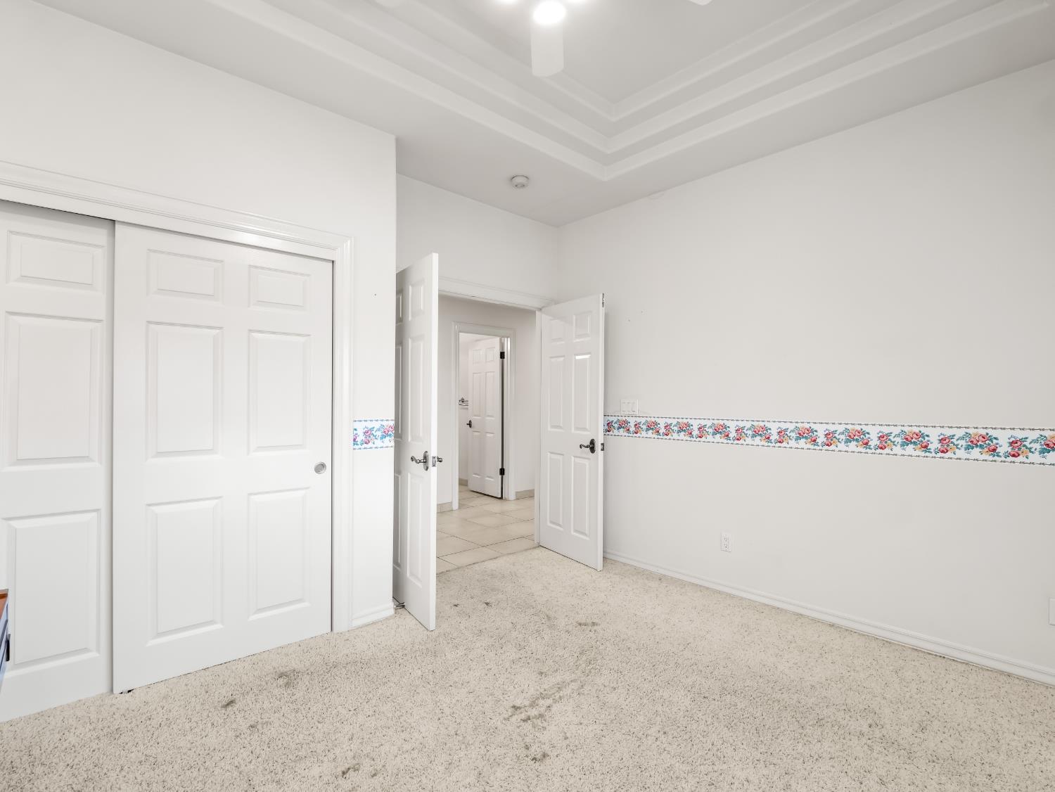 203 W Bluff Ave, Fresno, CA 93711