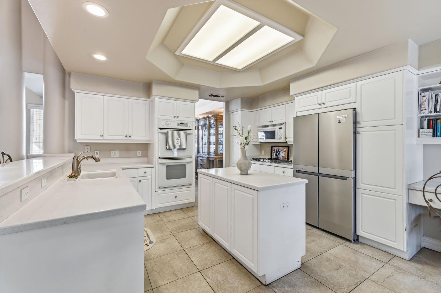 4943 W Minarets Ave, Fresno, CA 93722