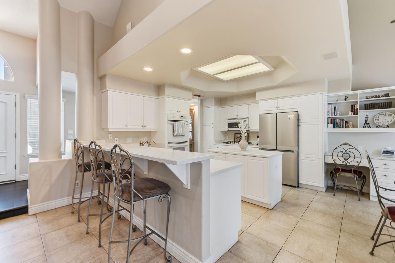 4943 W Minarets Ave, Fresno, CA 93722