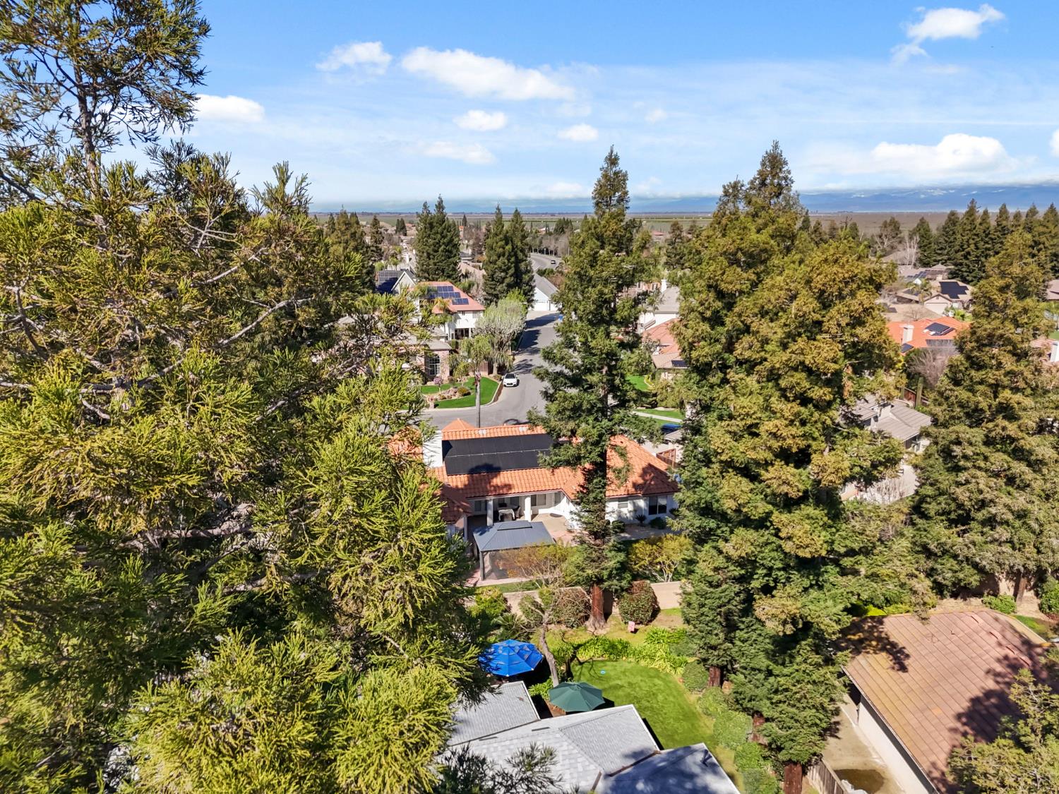 4943 W Minarets Ave, Fresno, CA 93722