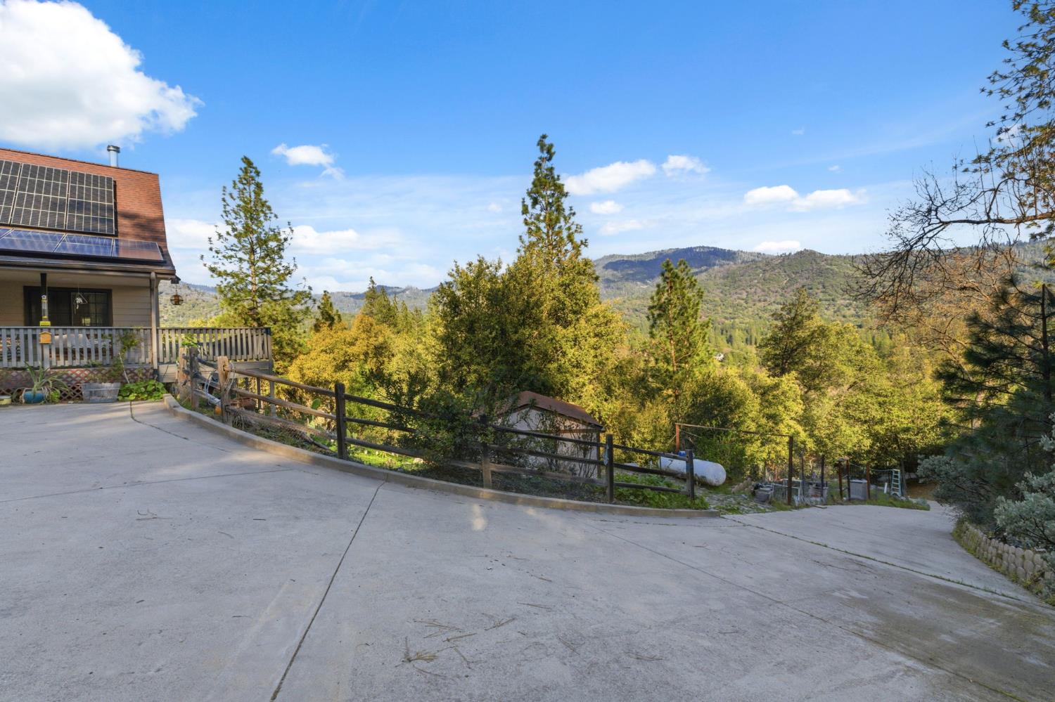 2471 Kokanee Rd, Mariposa, CA 95338