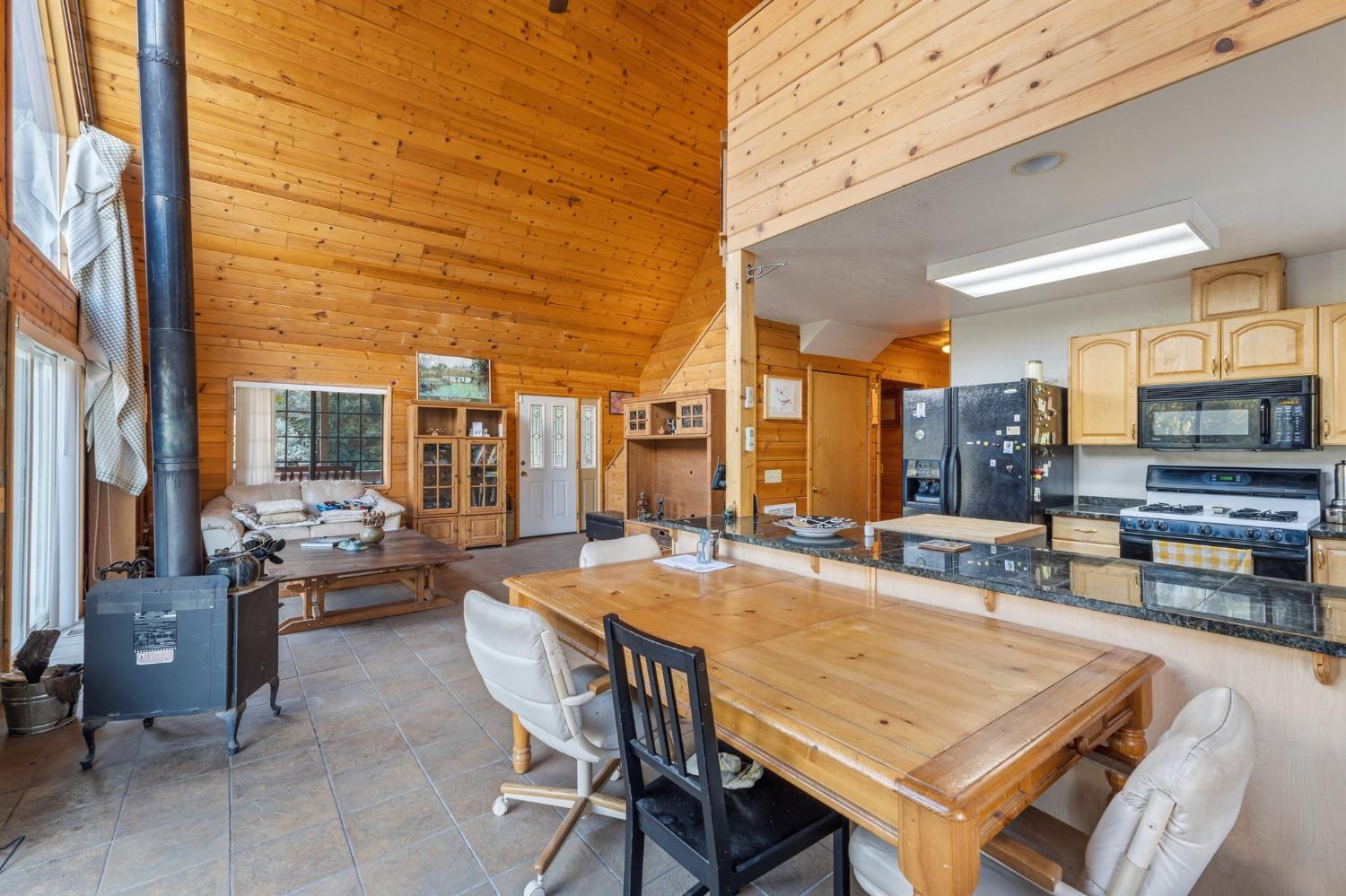 2471 Kokanee Rd, Mariposa, CA 95338