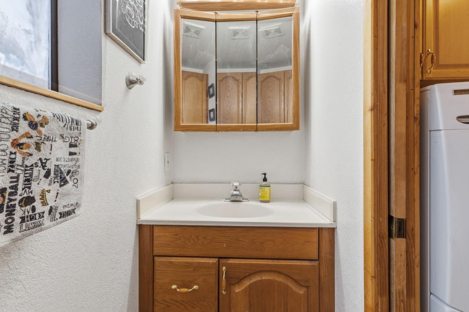 2471 Kokanee Rd, Mariposa, CA 95338