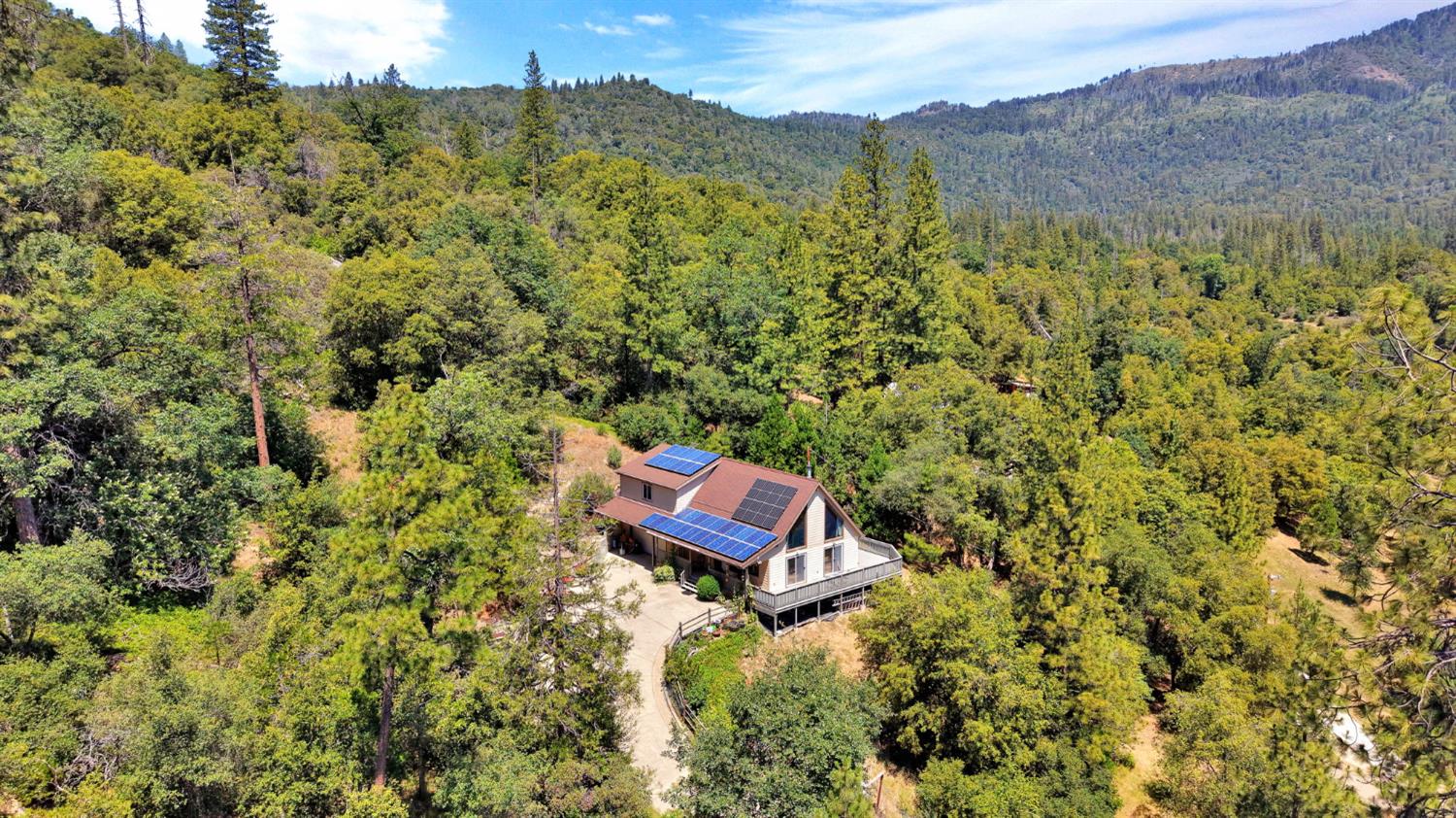 2471 Kokanee Rd, Mariposa, CA 95338