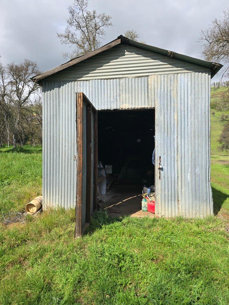 29962 Watts Valley Rd, Tollhouse, CA 93667