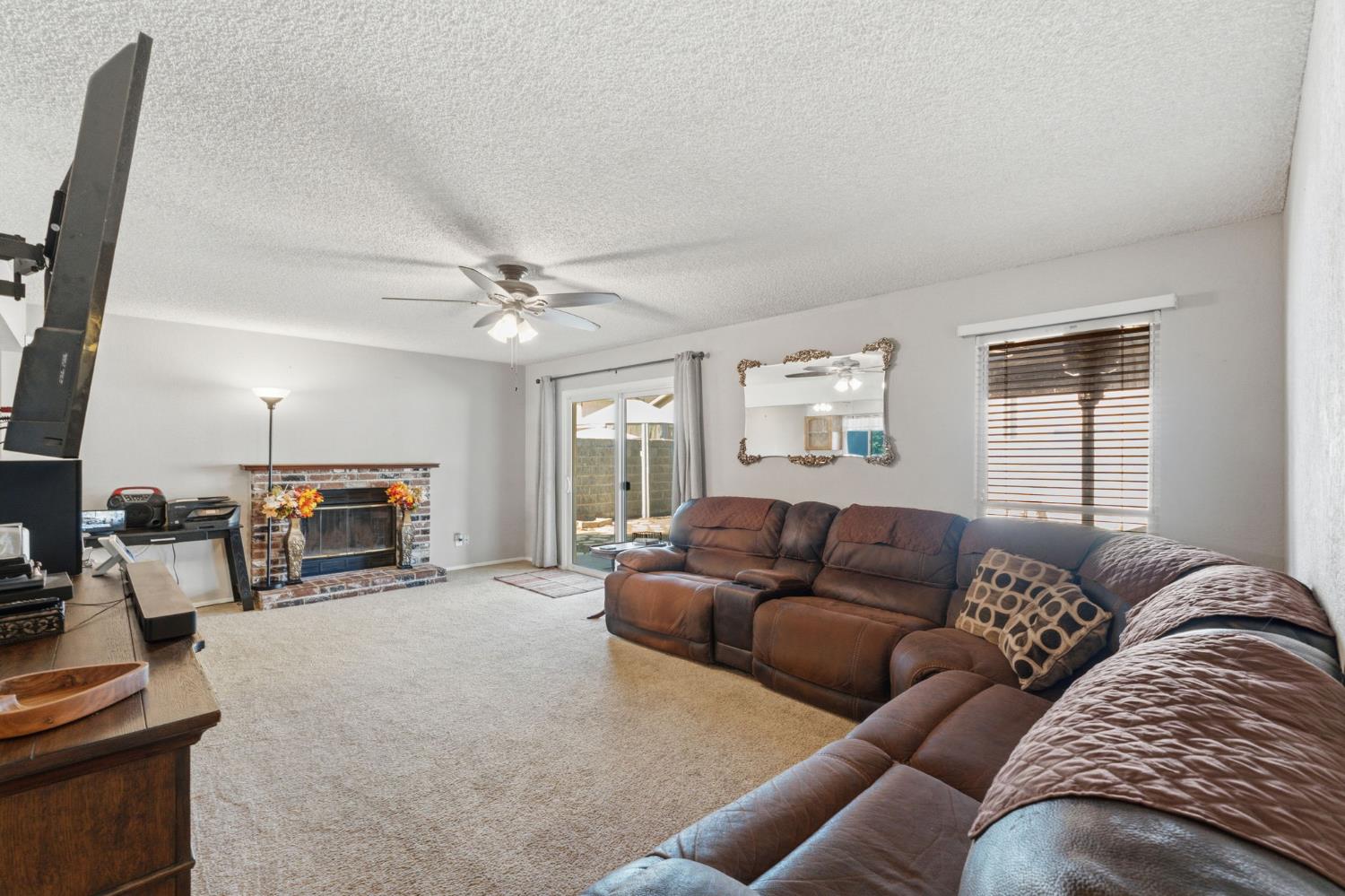 4142 W Amherst Ave, Fresno, CA 93722