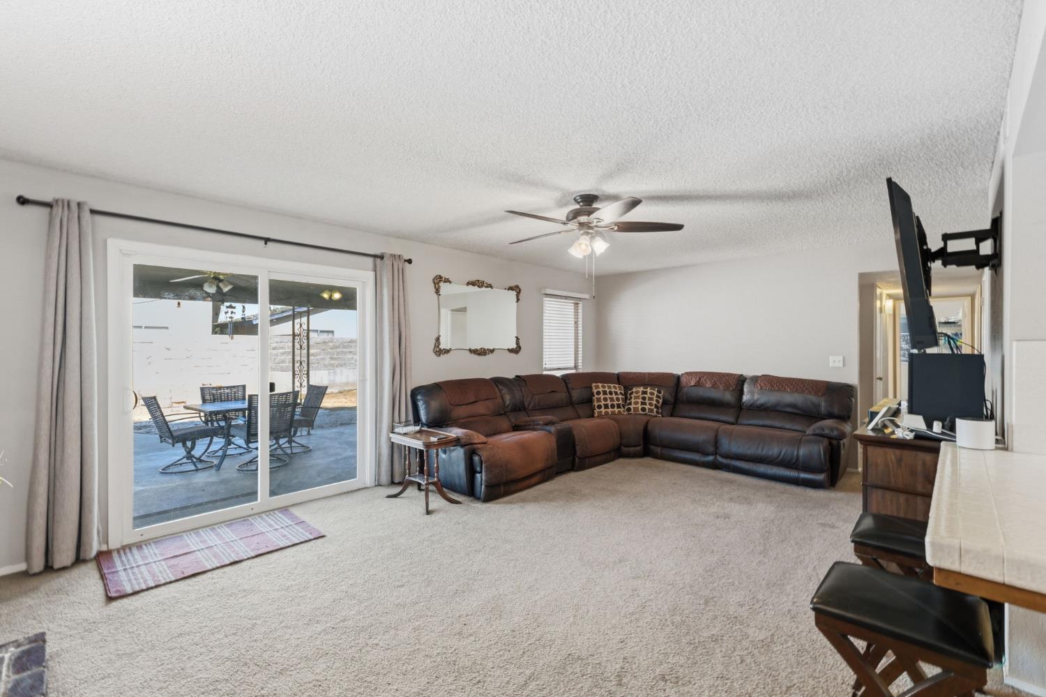 4142 W Amherst Ave, Fresno, CA 93722