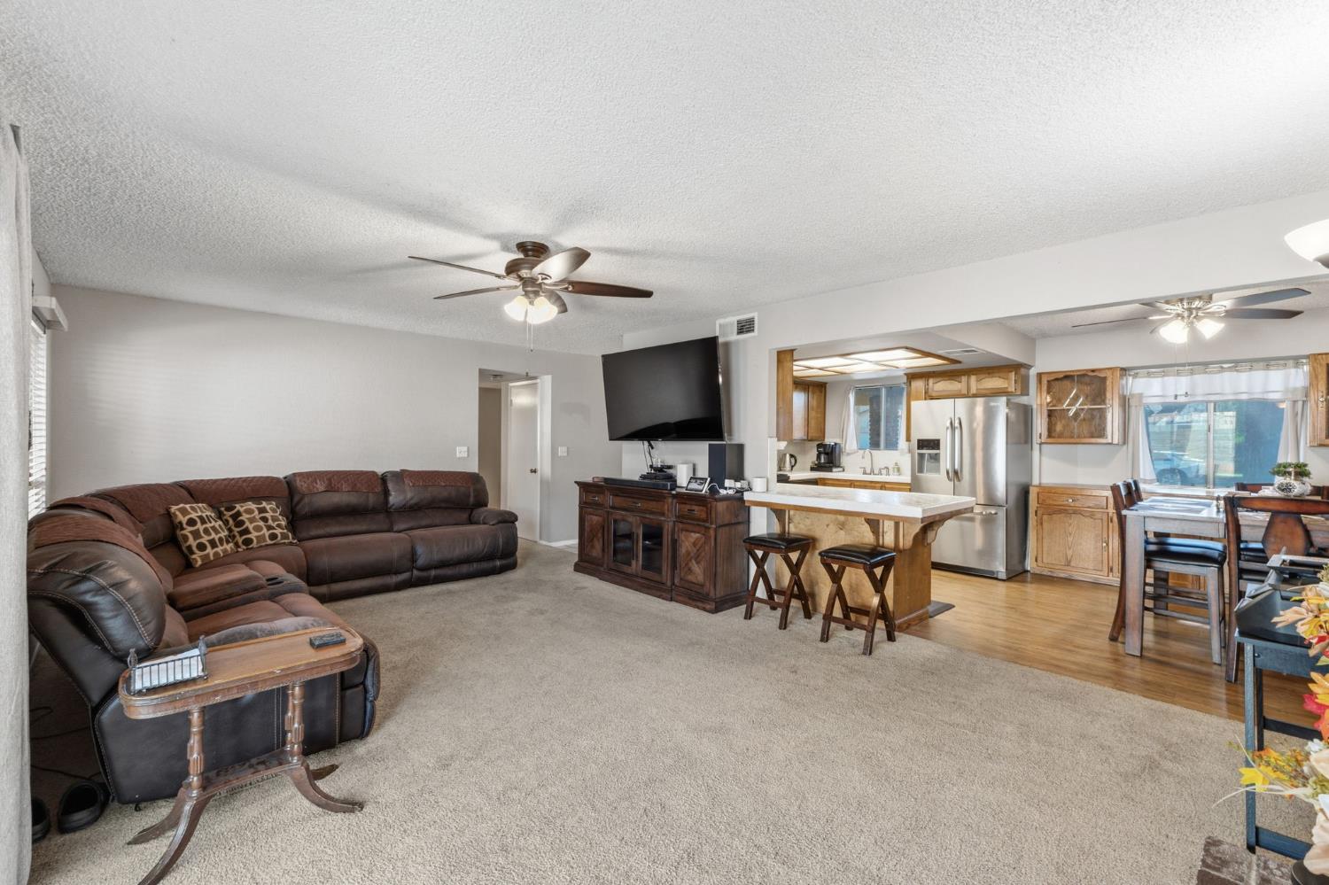 4142 W Amherst Ave, Fresno, CA 93722