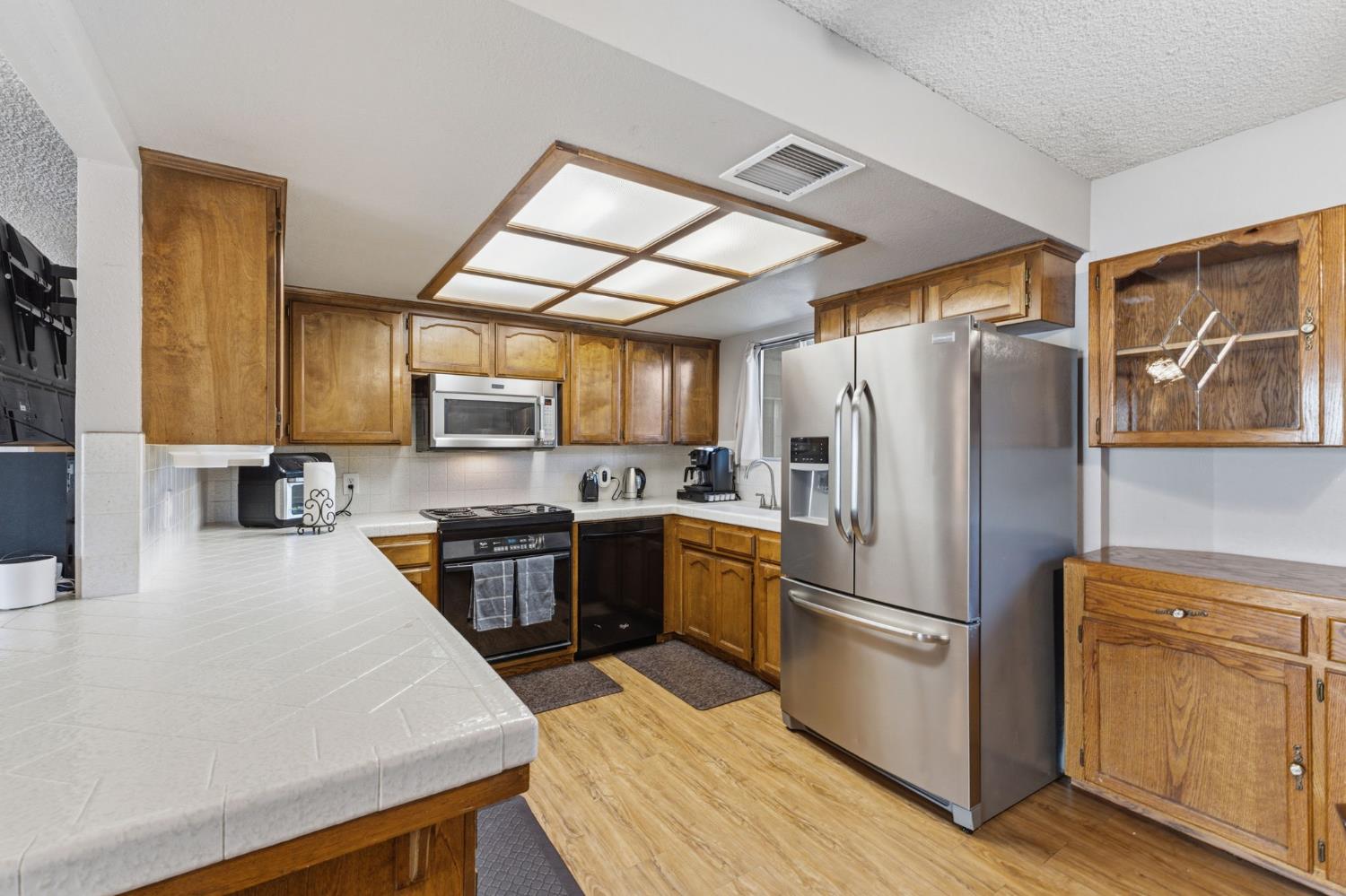 4142 W Amherst Ave, Fresno, CA 93722