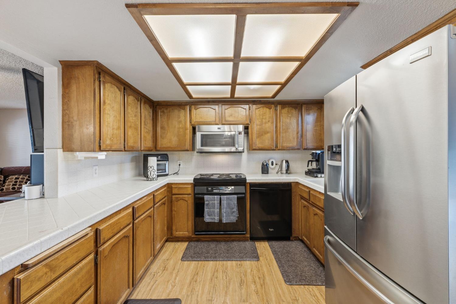 4142 W Amherst Ave, Fresno, CA 93722