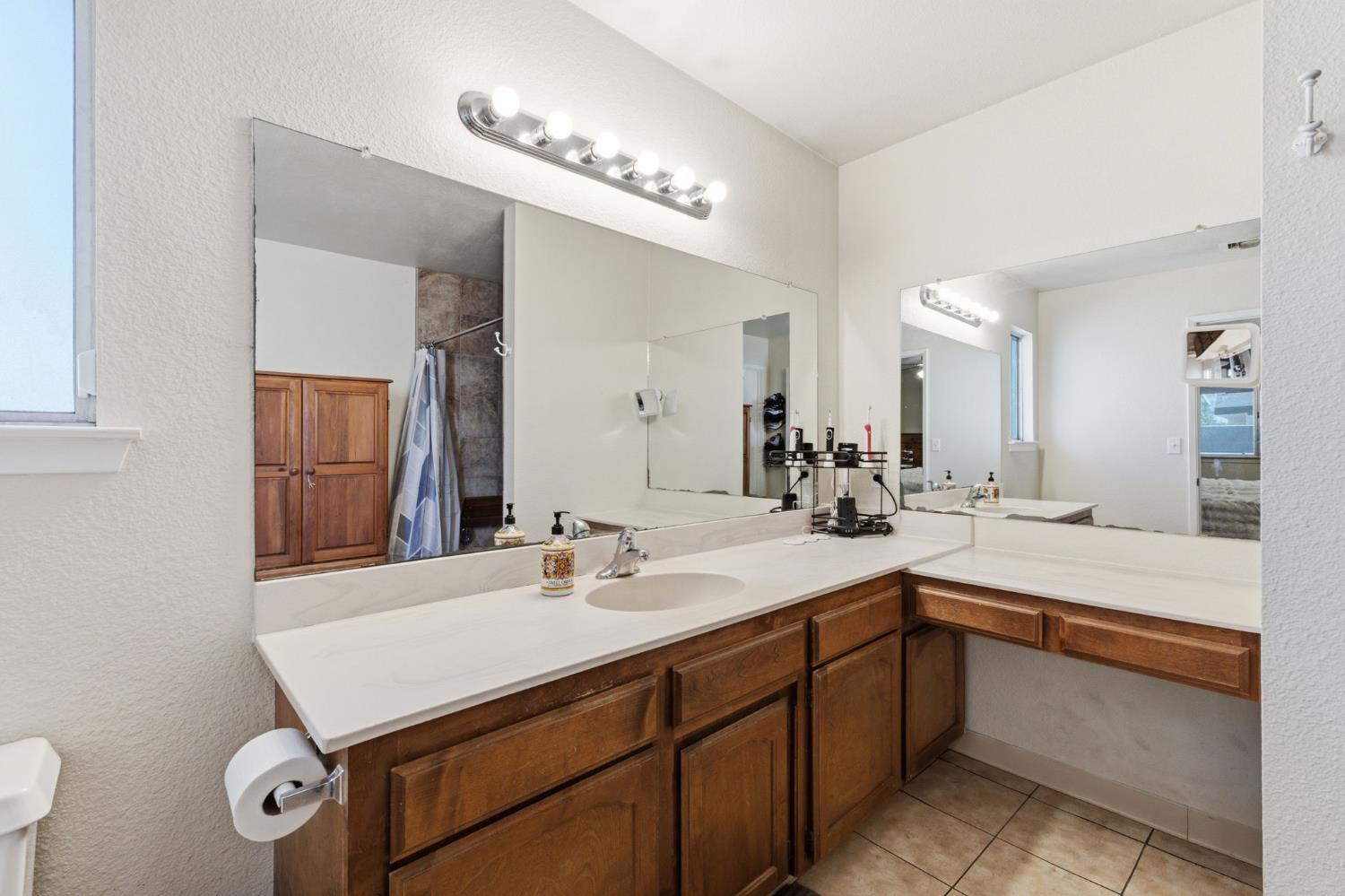 4142 W Amherst Ave, Fresno, CA 93722