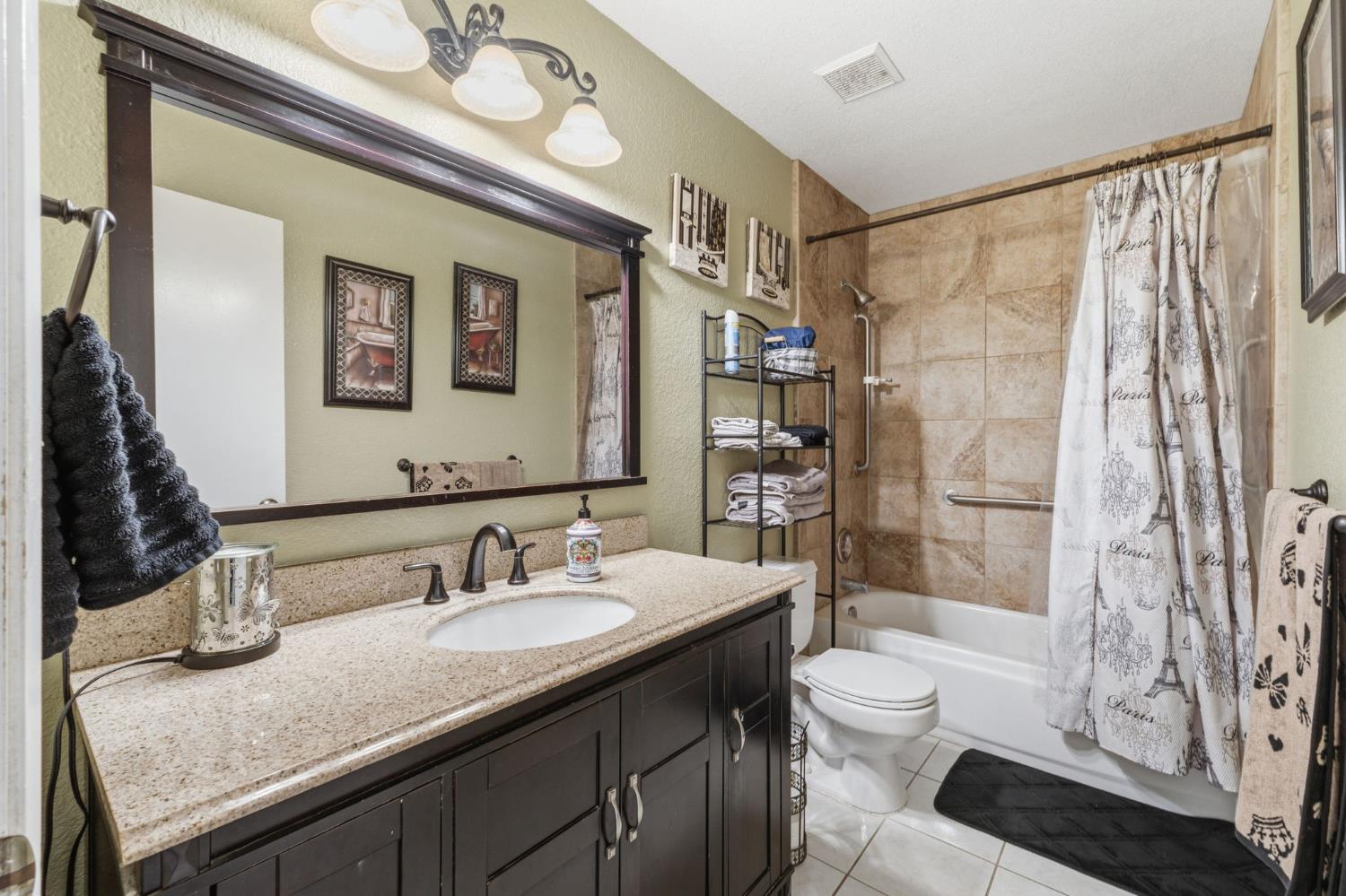 4142 W Amherst Ave, Fresno, CA 93722